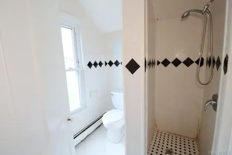 156 Oak Street Amityville NY 11701