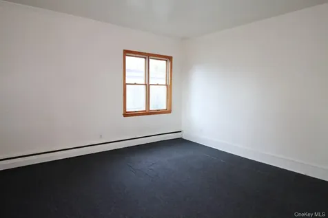 156 Oak Street Amityville NY 11701