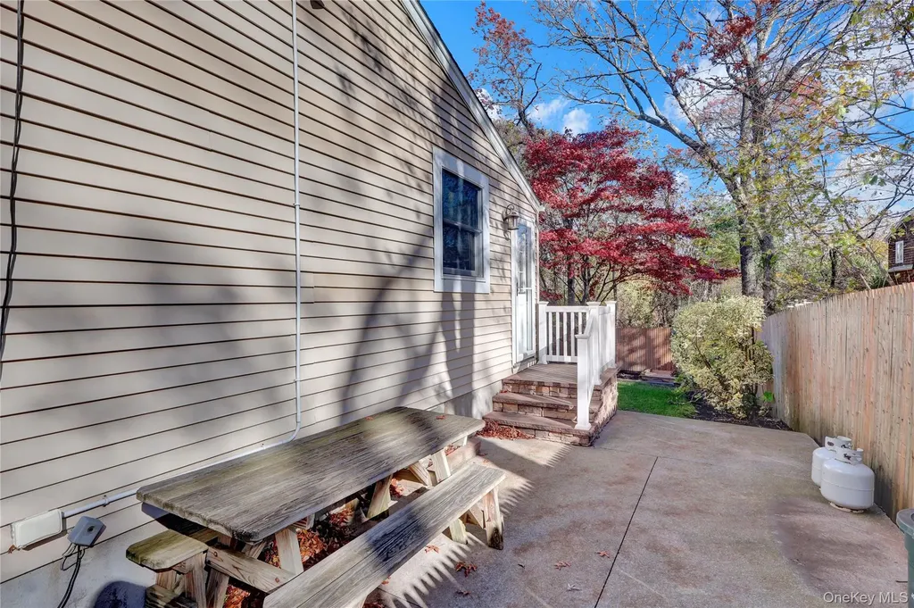 5 Zenith Road Rocky Point NY 11778