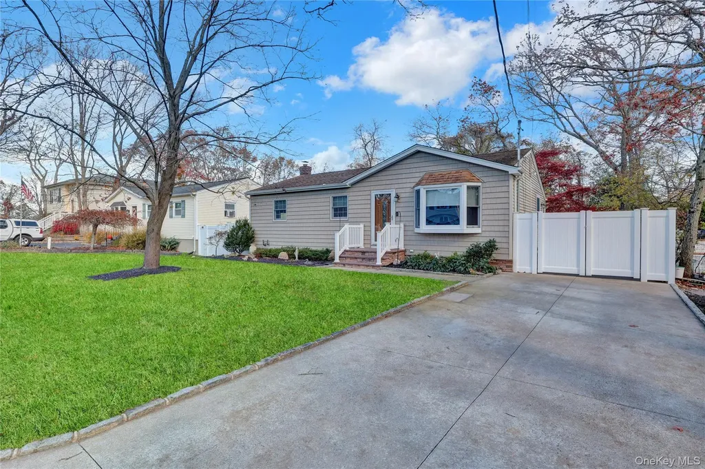 5 Zenith Road Rocky Point NY 11778