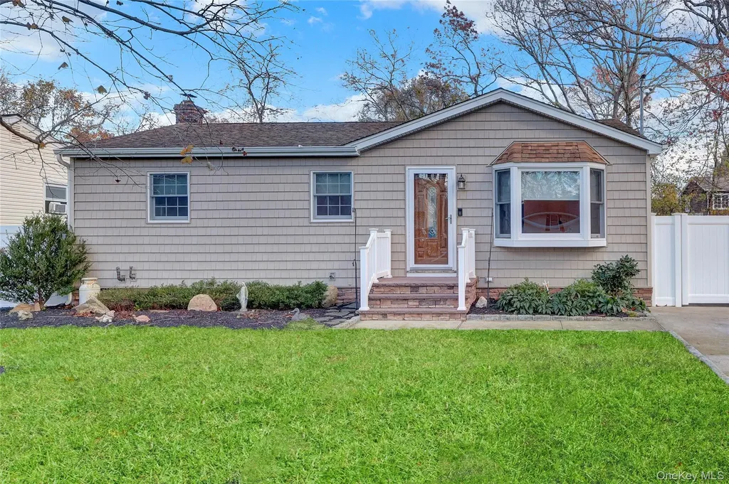 5 Zenith Road Rocky Point NY 11778