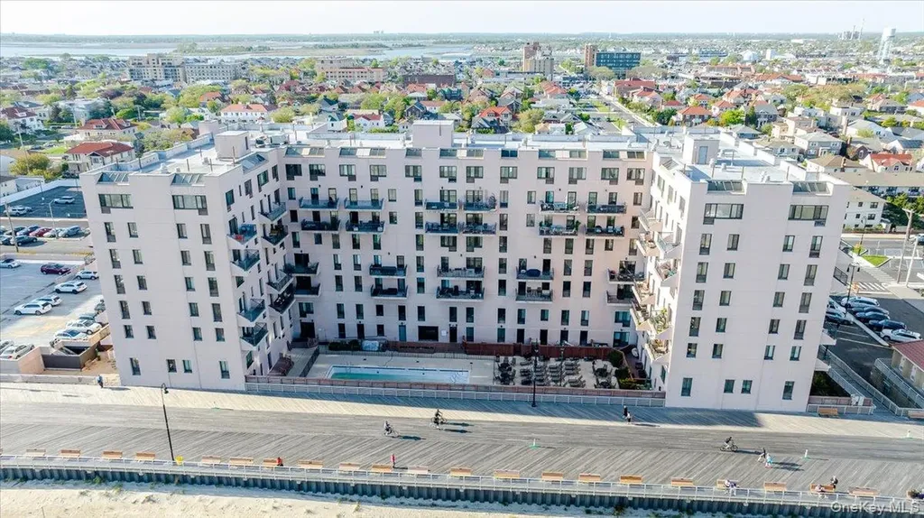 100 W Broadway Long Beach NY 11561