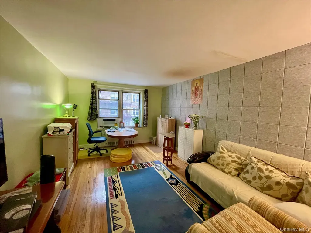 134-33 Blossom Avenue Flushing NY 11355