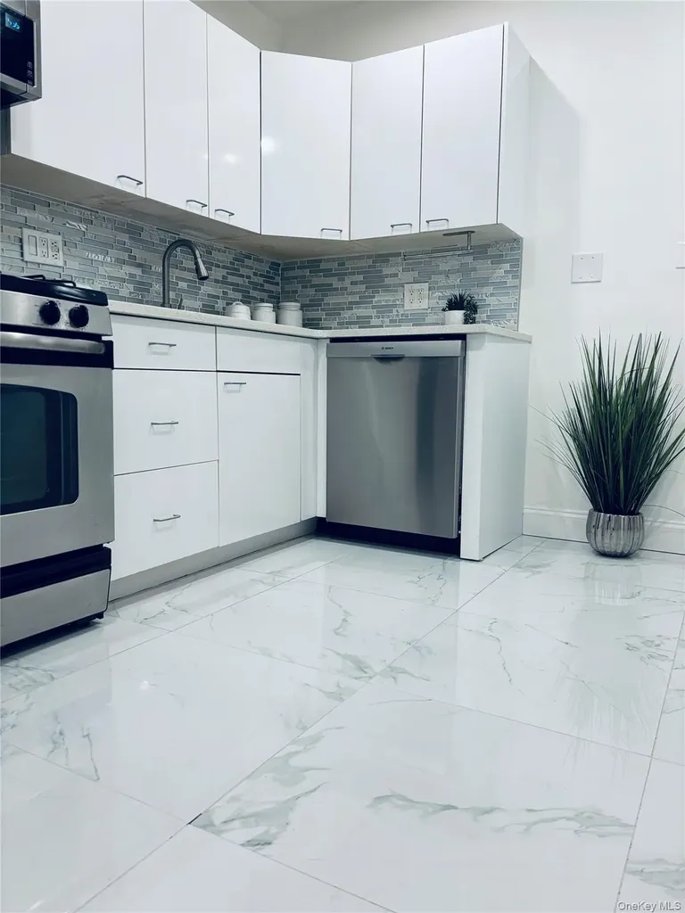 16 N Broadway White Plains NY 10601