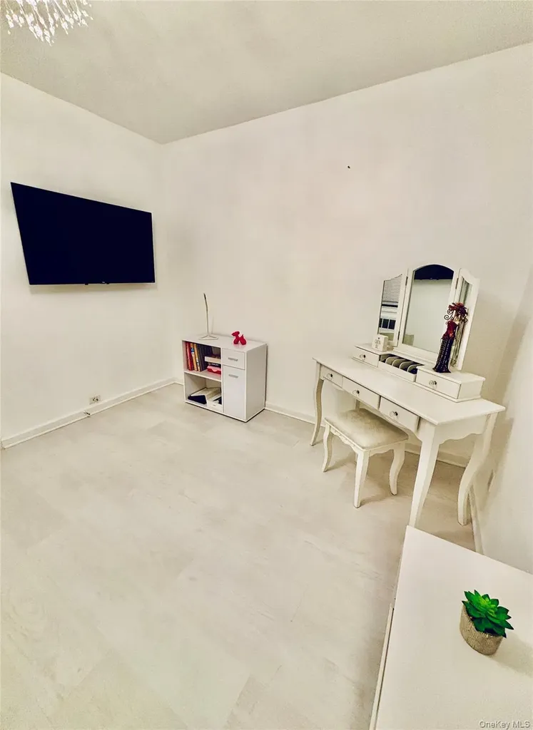 16 N Broadway White Plains NY 10601