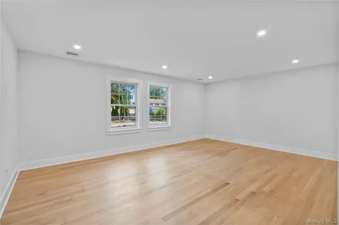567 King Street Port Chester NY 10573