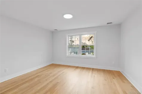 567 King Street Port Chester NY 10573