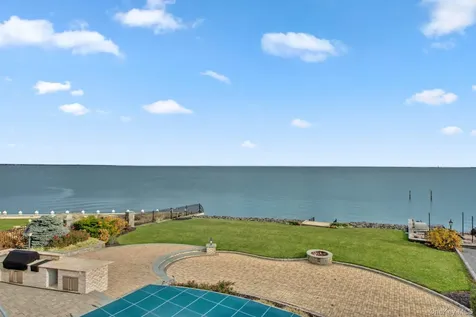 West Islip NY 11795
