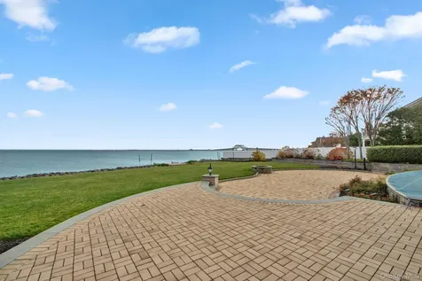 West Islip NY 11795