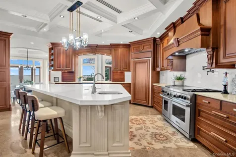 West Islip NY 11795