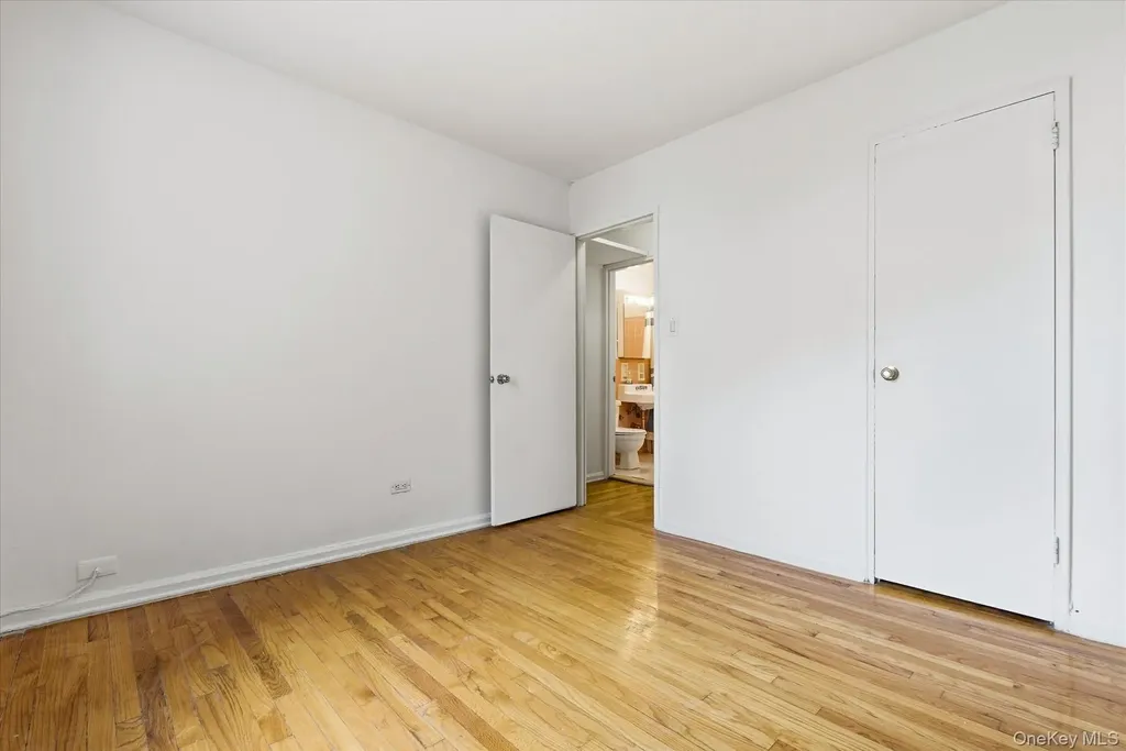 60-11 Broadway Woodside NY 11377