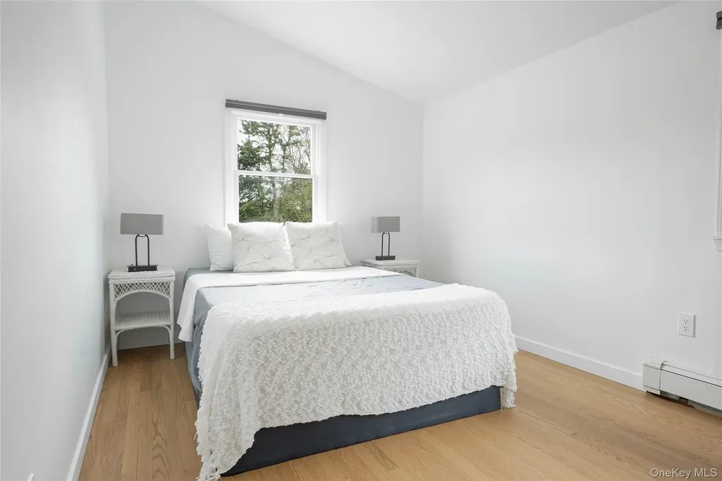 17 Underhill Drive Southampton NY 11968