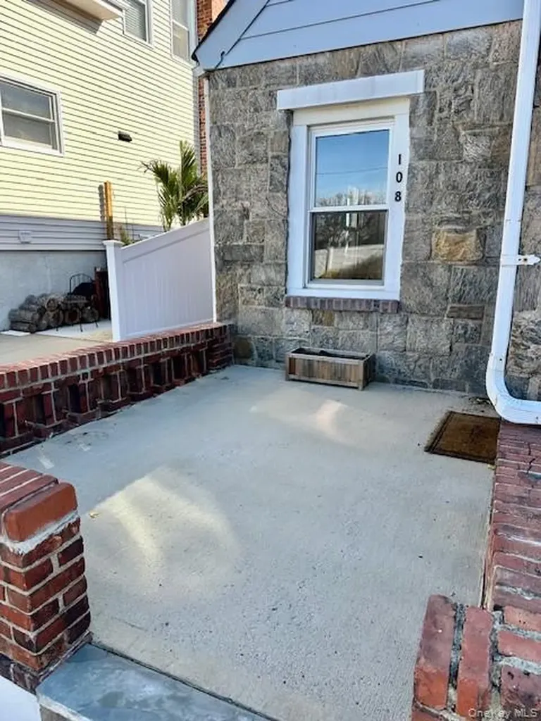 108 Atlantic Avenue Long Beach NY 11561