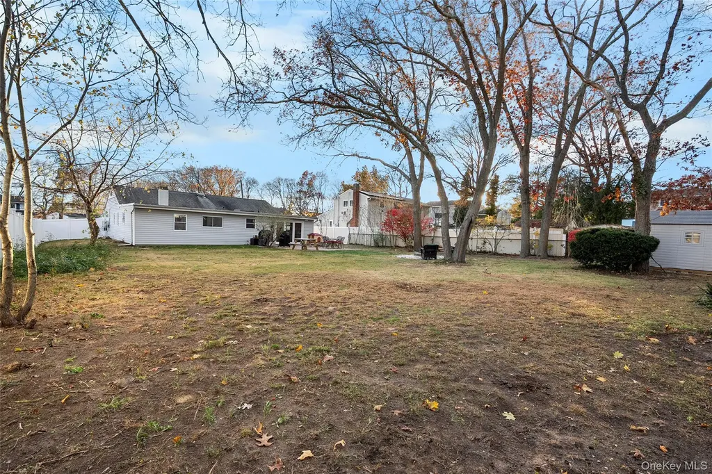 19 Corvette Road Selden NY 11784
