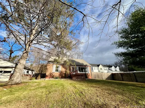 3 Davis Road Poughkeepsie NY 12603