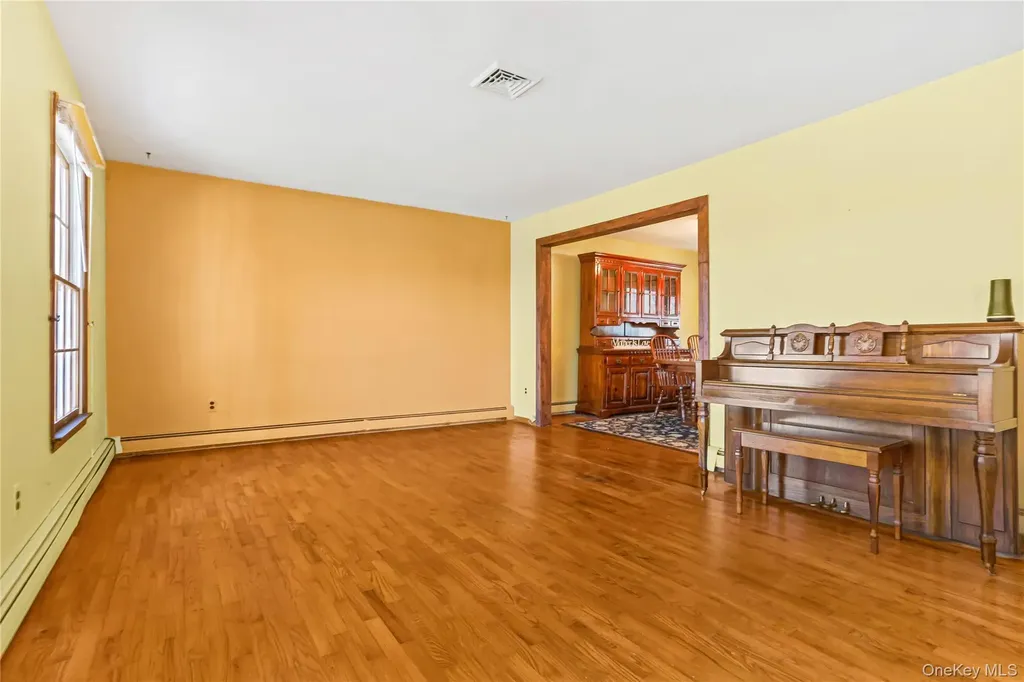 63 Farview Road Carmel NY 10512
