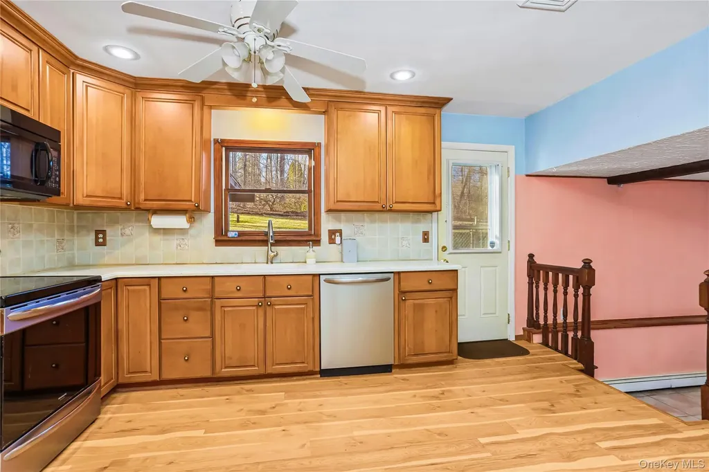 63 Farview Road Carmel NY 10512