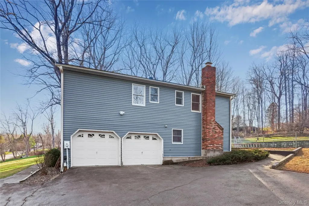 63 Farview Road Carmel NY 10512