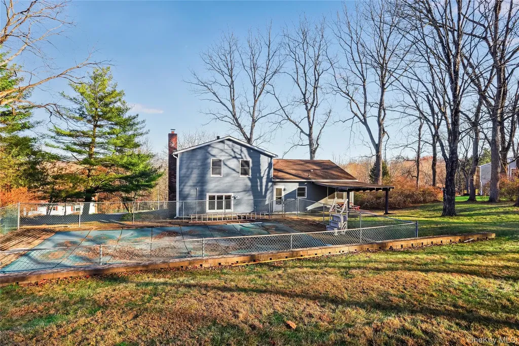 63 Farview Road Carmel NY 10512