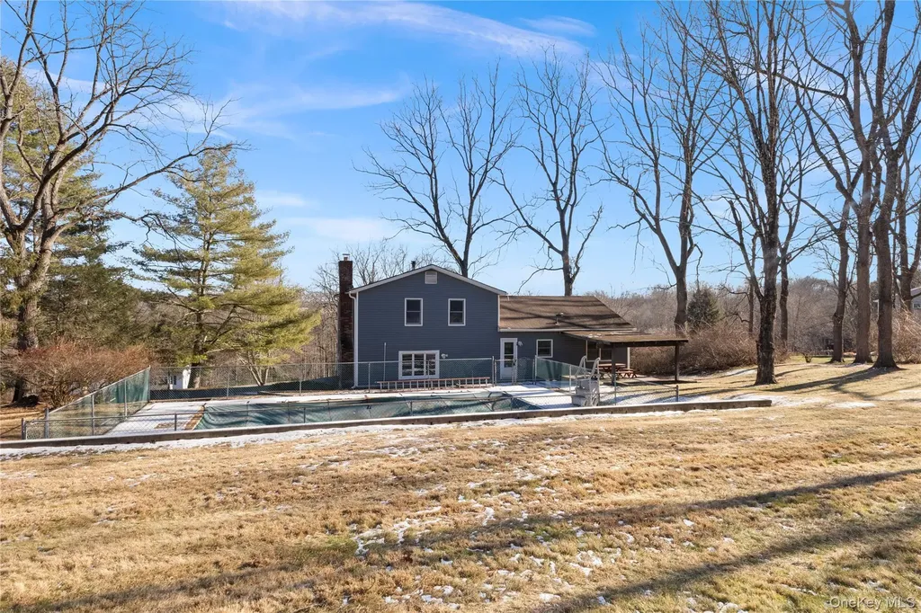 63 Farview Road Carmel NY 10512