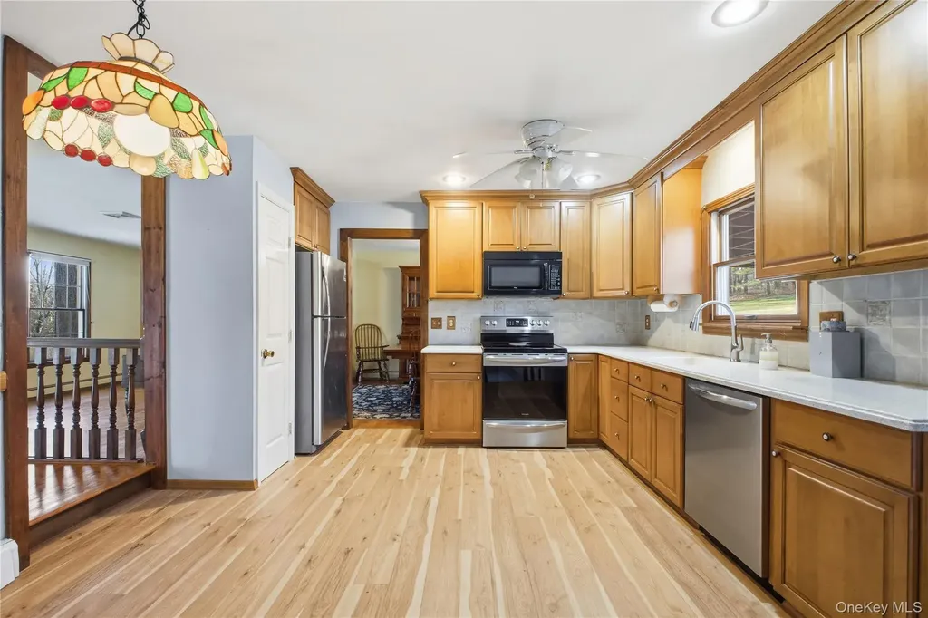 63 Farview Road Carmel NY 10512