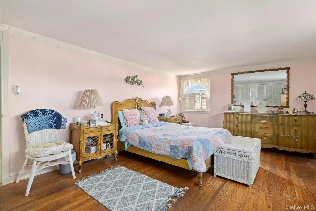 6 White Birch Drive Babylon NY 11702