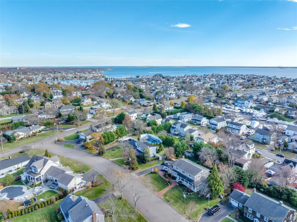 6 White Birch Drive Babylon NY 11702