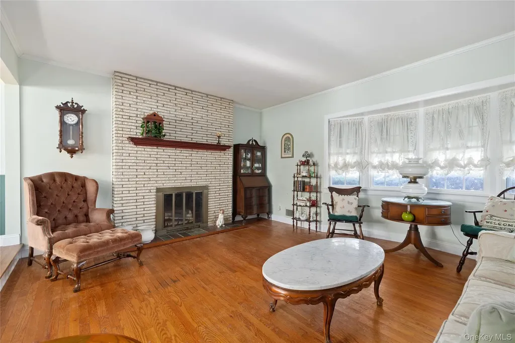 6 White Birch Drive Babylon NY 11702