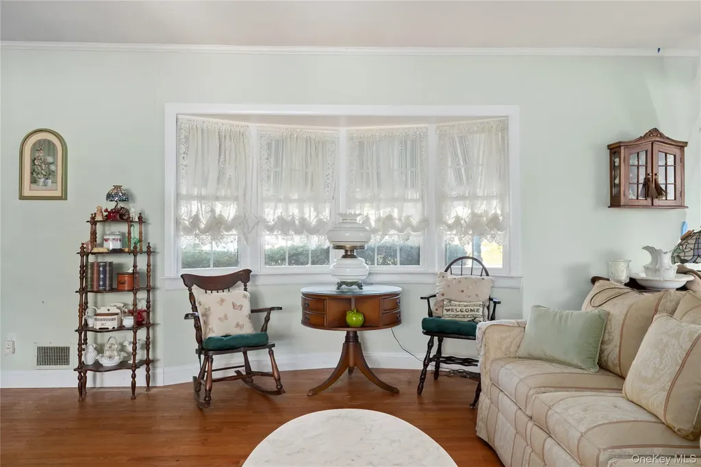 6 White Birch Drive Babylon NY 11702