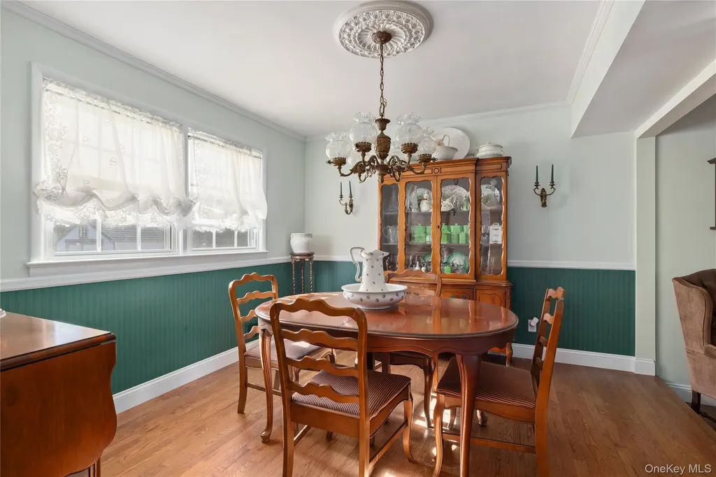 6 White Birch Drive Babylon NY 11702
