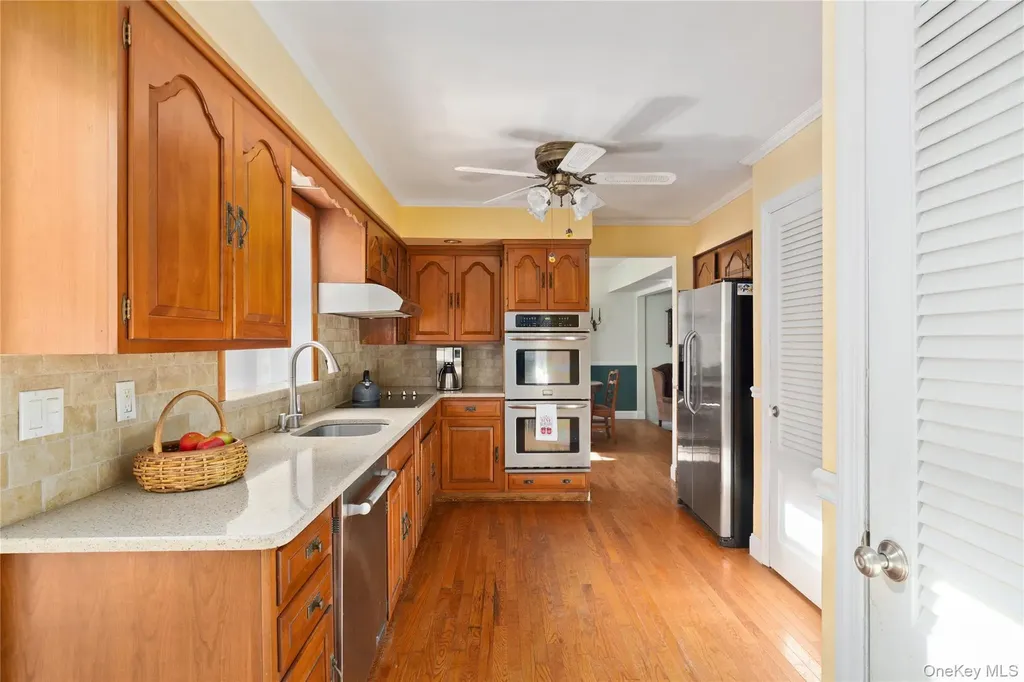 6 White Birch Drive Babylon NY 11702