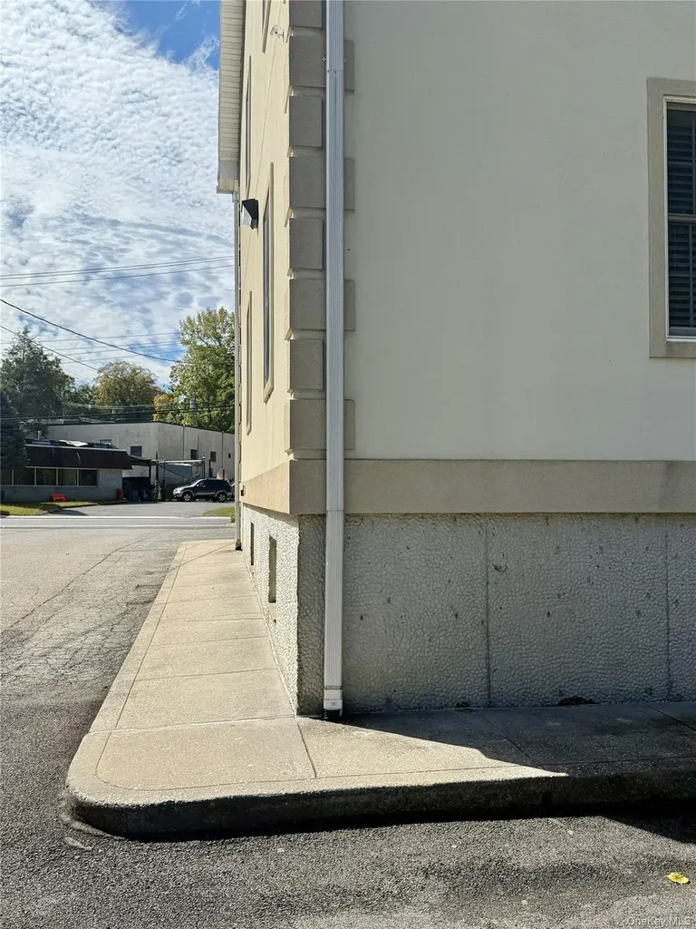 153 Broadway 2nd Floor Hawthorne NY 10532