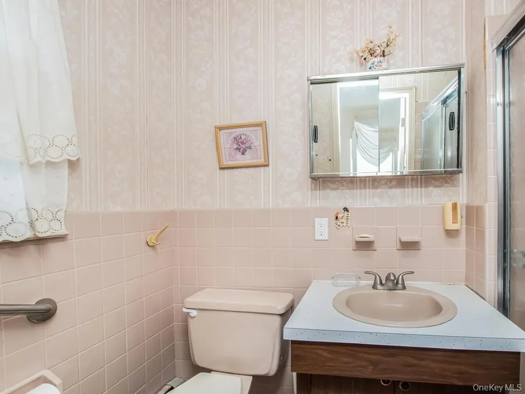 127 Bellevue Place Yonkers NY 10703