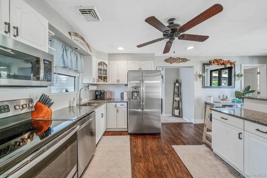 3 Vee Jay Drive Shoreham NY 11786