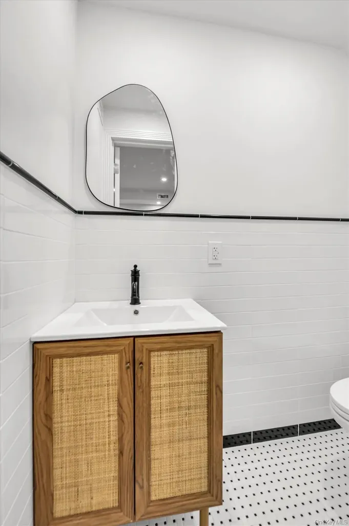 257 E 28th Street Brooklyn NY 11226