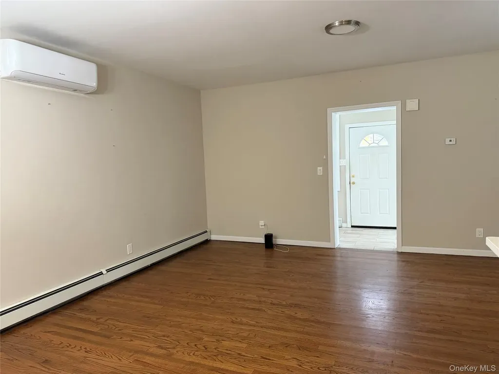 76 Van Cott Avenue Hempstead NY 11550