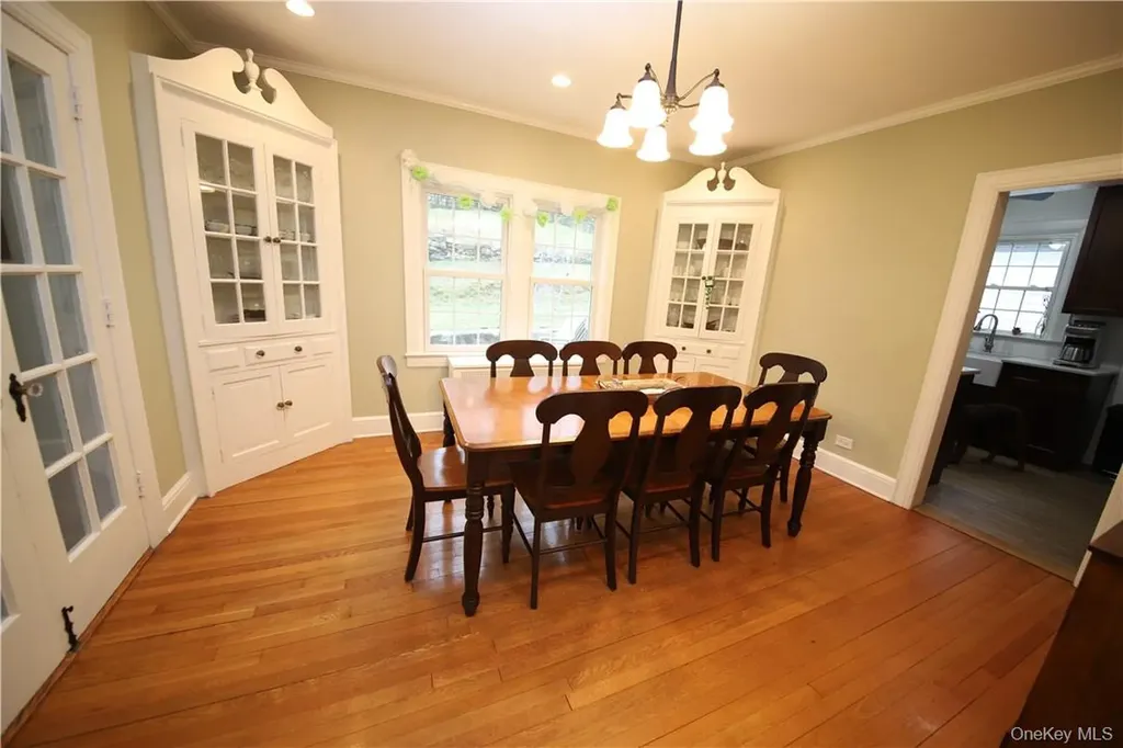 15 Beacon Hill Road Ardsley NY 10502