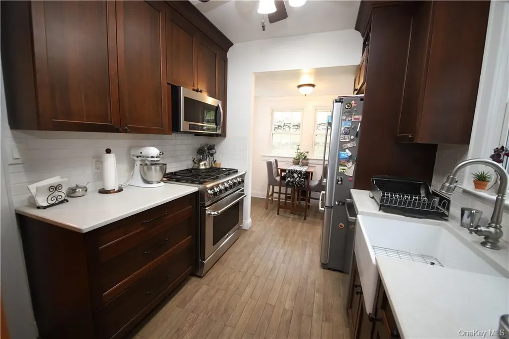15 Beacon Hill Road Ardsley NY 10502