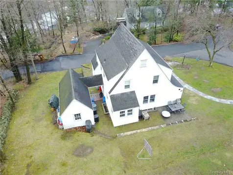 15 Beacon Hill Road Ardsley NY 10502