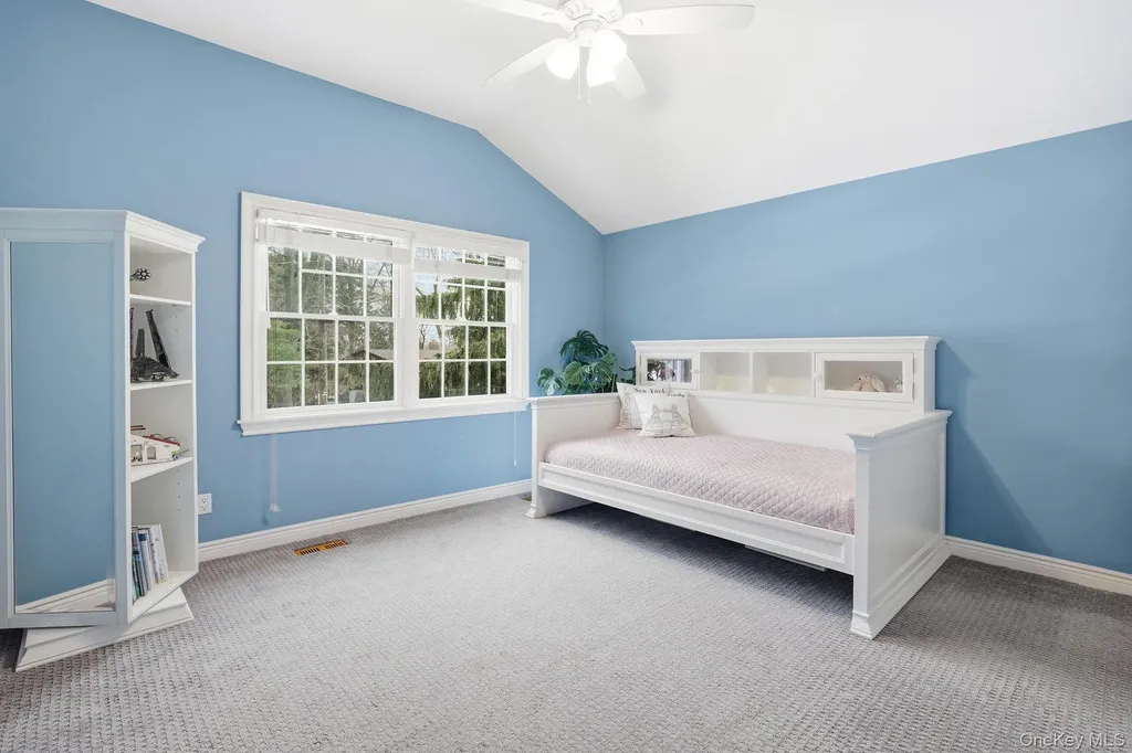 25 Andrea Lane Scarsdale NY 10583