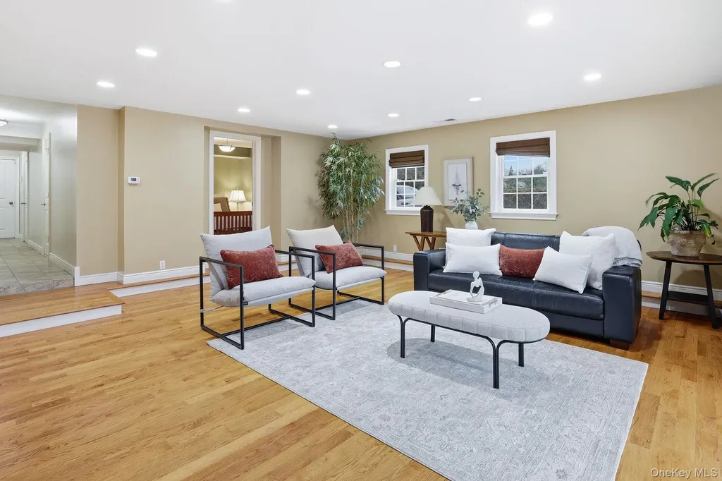 25 Andrea Lane Scarsdale NY 10583