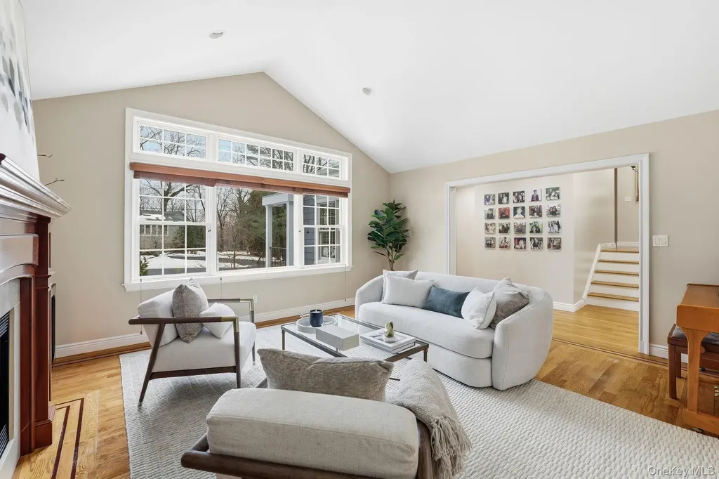 25 Andrea Lane Scarsdale NY 10583