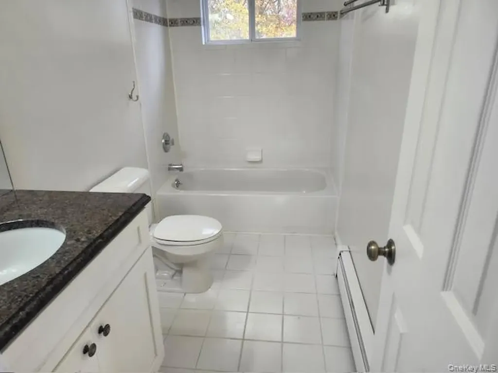 4 Gatz Road Riverhead NY 11901