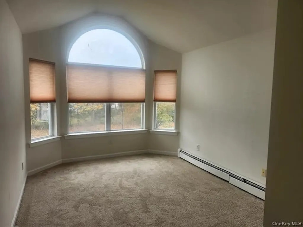 4 Gatz Road Riverhead NY 11901