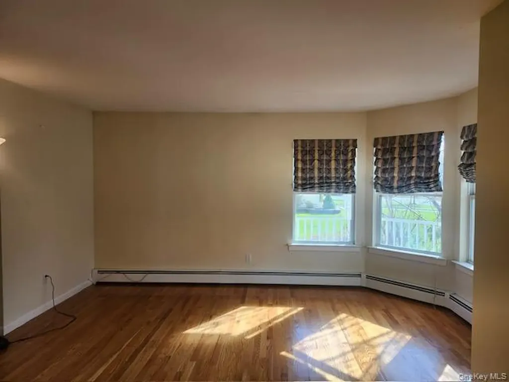 4 Gatz Road Riverhead NY 11901