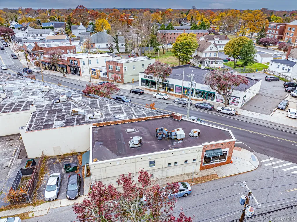 159 Broadway Amityville NY 11701