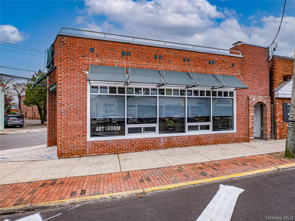 159 Broadway Amityville NY 11701