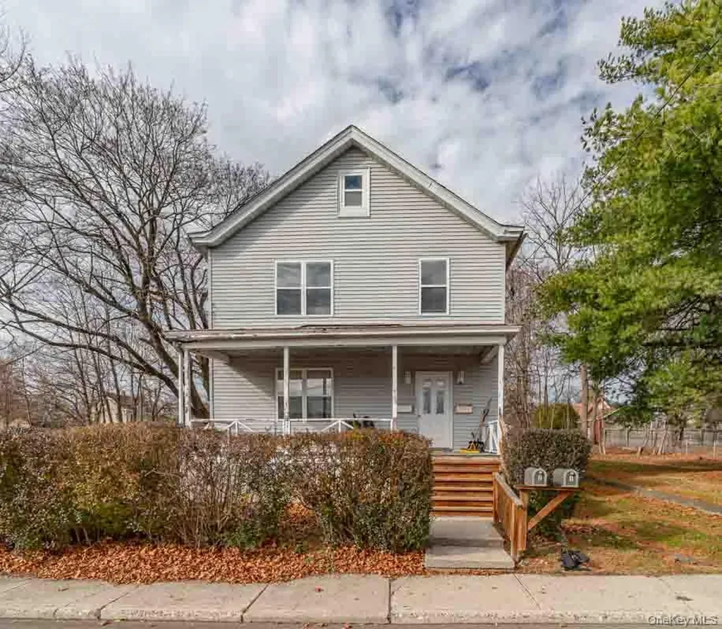 807 Abbey Avenue Maybrook NY 12543