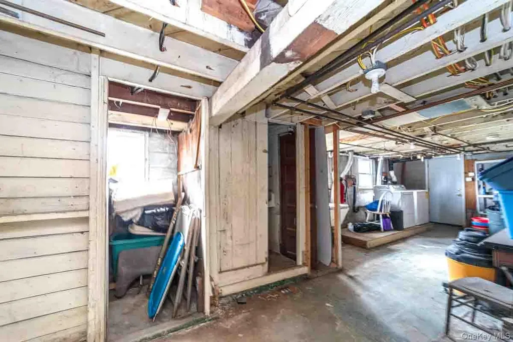 807 Abbey Avenue Maybrook NY 12543