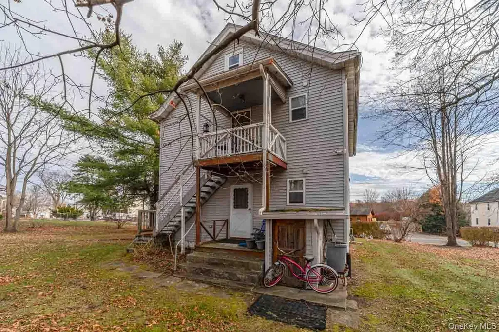 807 Abbey Avenue Maybrook NY 12543